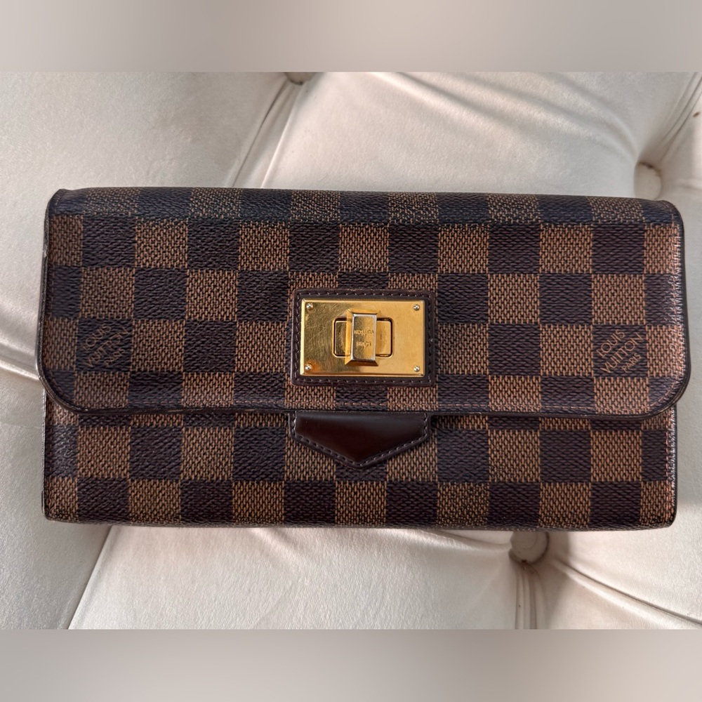 Authentic Louis Vuitton wallet